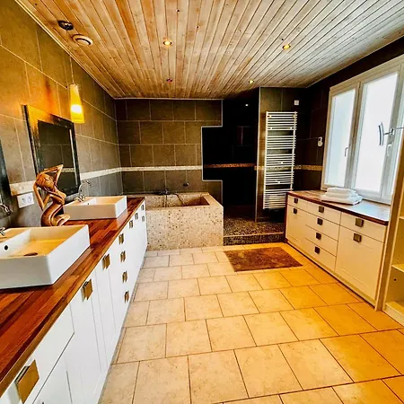 Maison 12 Couchages Confort, Piscine Et Jacuzzi